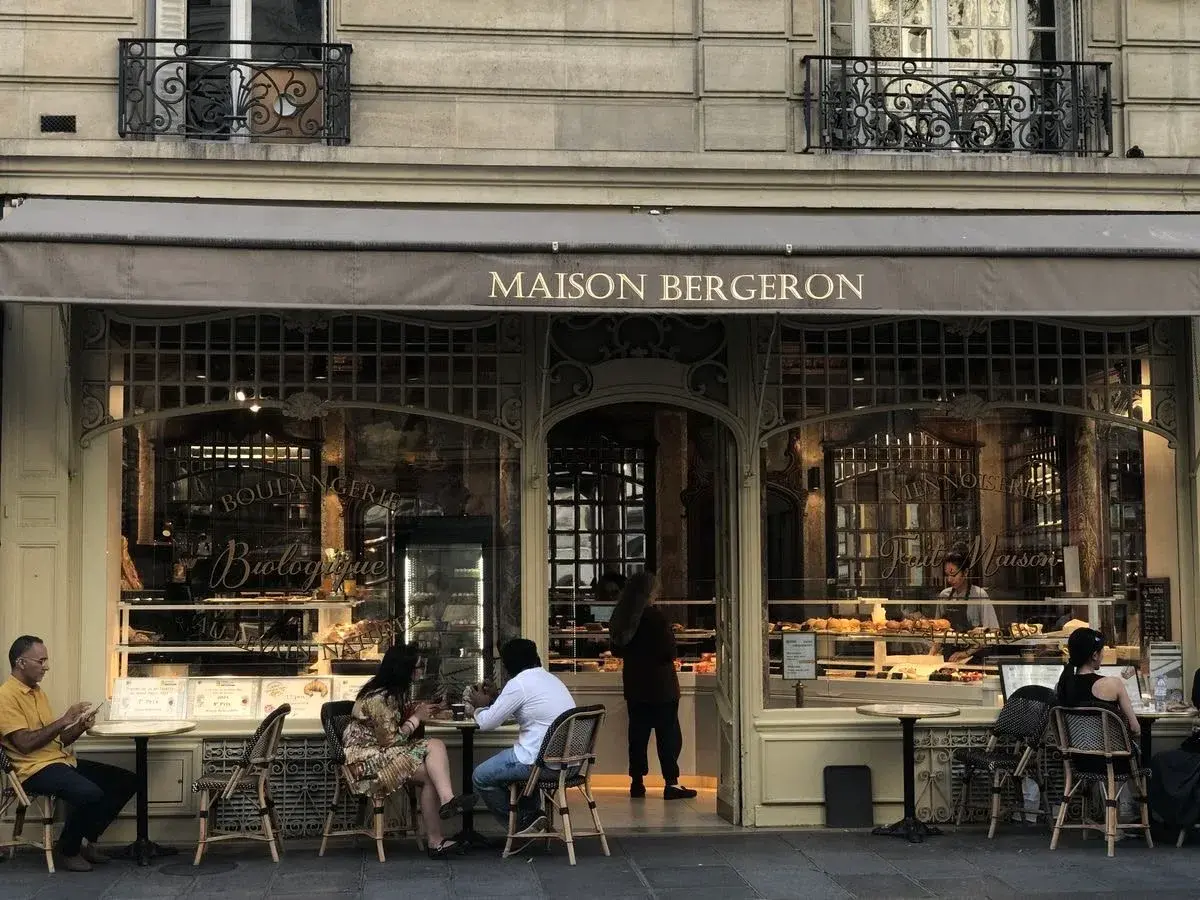 The Paris Morning Café